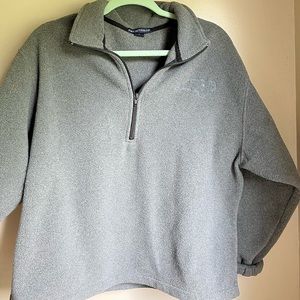 NC emblem cropped pullover